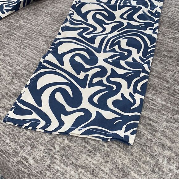 Super Cute Plus Size Blue Groovy Jeans - NWT💙🤍 - Picture 3 of 8